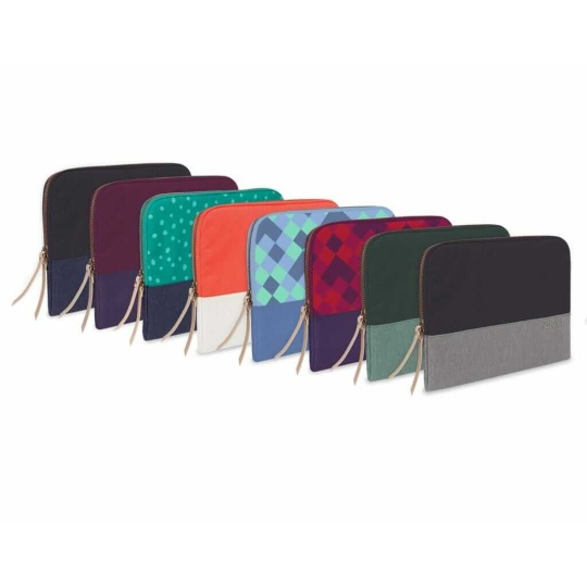 grace-sleeve-front-family 3-1024x801
